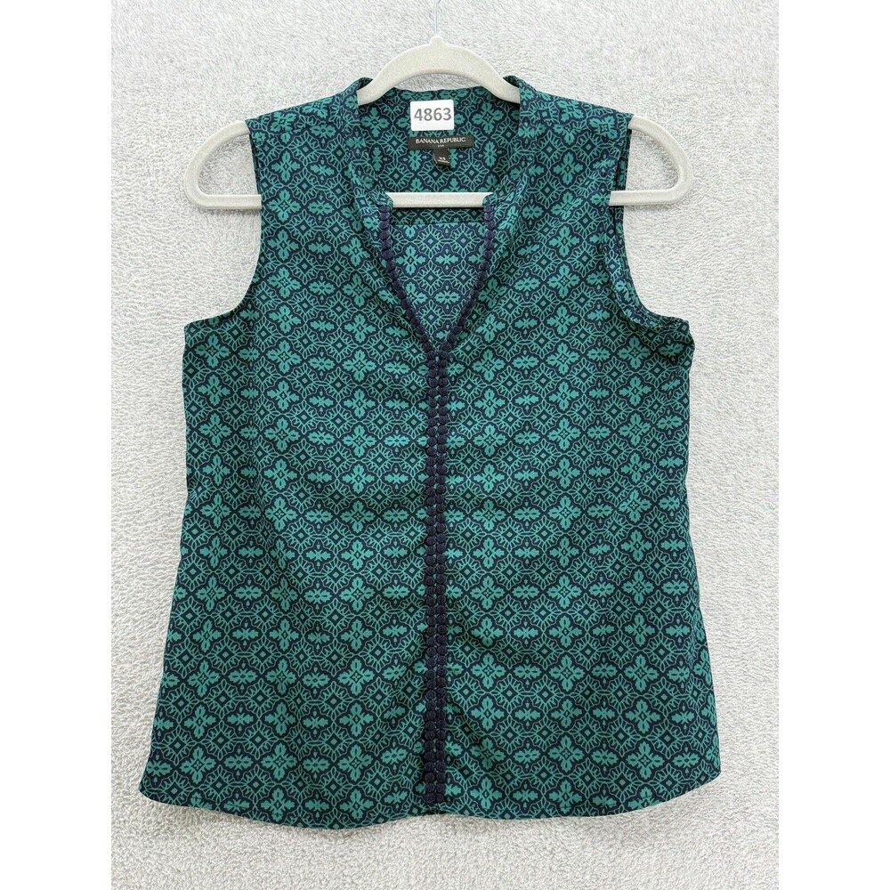 Banana Republic Women's Blouse Sleeveless Green Size XS V Neck Moroccan